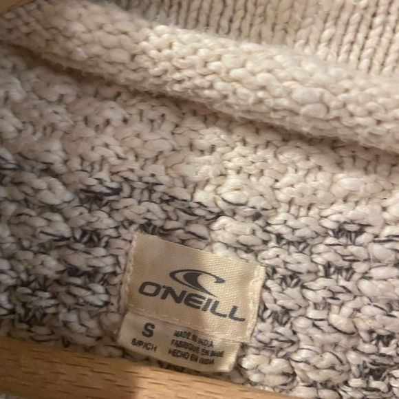 O’Neill Mock Neck Sweater - Picture 5 of 6